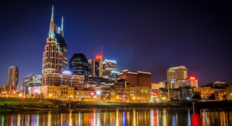 Nashville-skyline-at-night-from-Cumberland-River